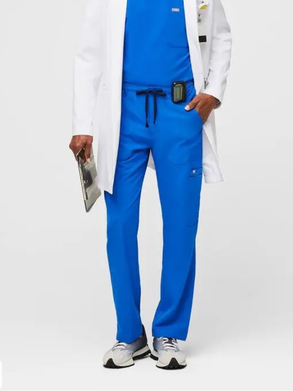 Figs Men's Cairo Cargo Scrub Pants - Royal Blue